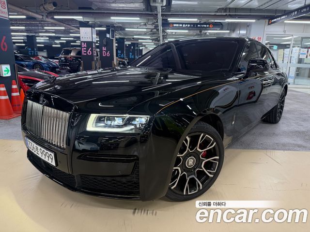 Rolls-Royce Ghost 2-го поколения 6.7 V12 Black Badge - фото 0