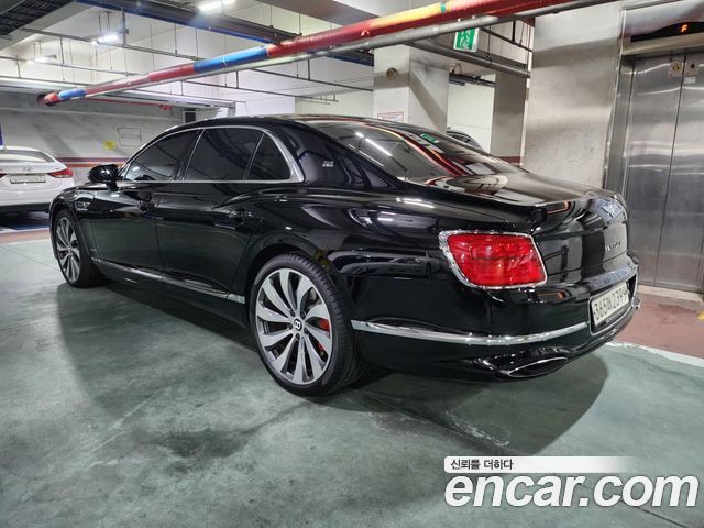 Bentley Flying Spur 3-го поколения 6.0 - фото 2