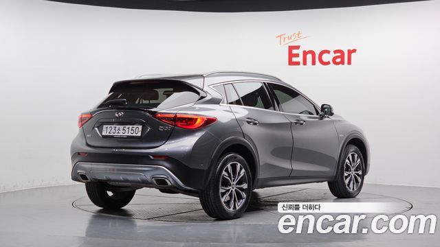 Infiniti QX30 2.0 Proassist AWD - фото 1