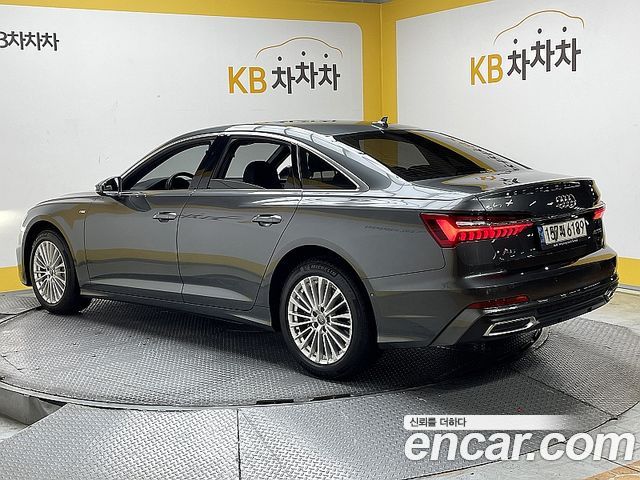 Audi A6 C8 45 TFSI Premium - фото 1