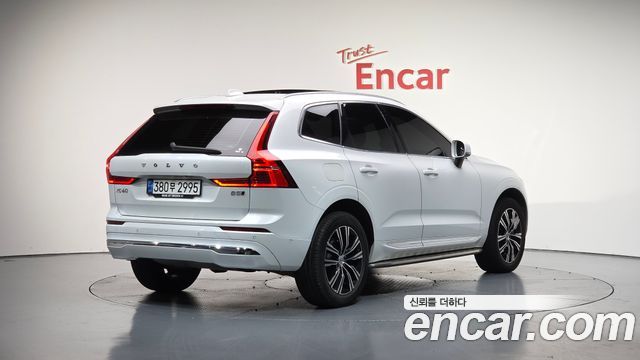 Volvo XC60 2-го поколения B5 Inscription - фото 1