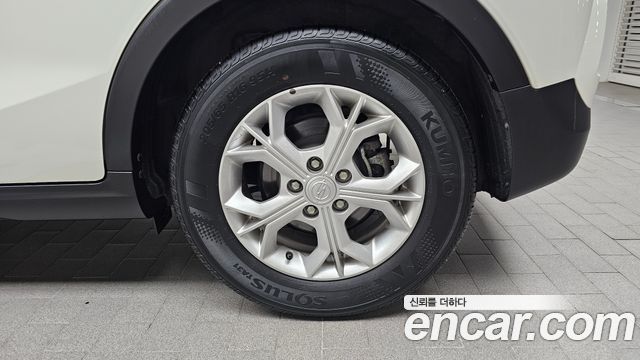SsangYong Tivoli Gasoline 1.5 2WD V1 - фото 4
