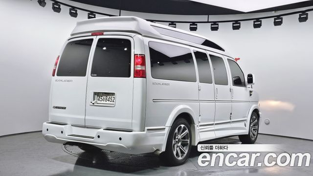 Chevrolet Express Van 6.0 - фото 1