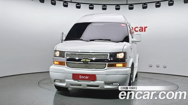 Chevrolet Express Van 6.0 - фото 2