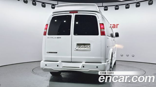 Chevrolet Express Van 6.0 - фото 3