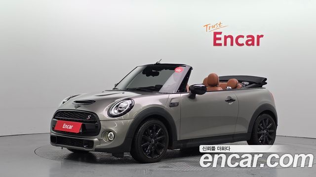 Mini Cooper Convertible Standard 3rd - фото 0