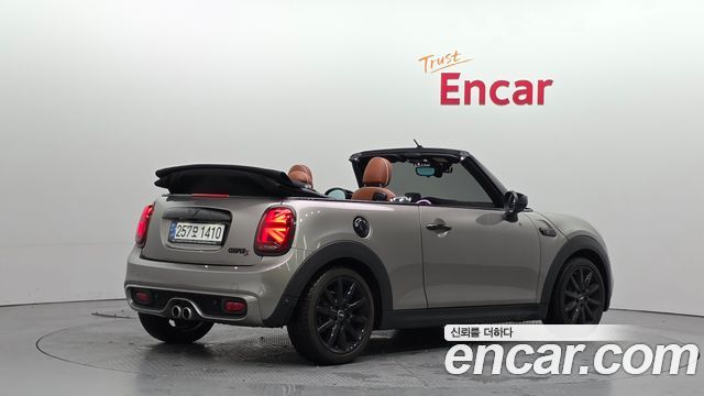 Mini Cooper Convertible Standard 3rd - фото 1