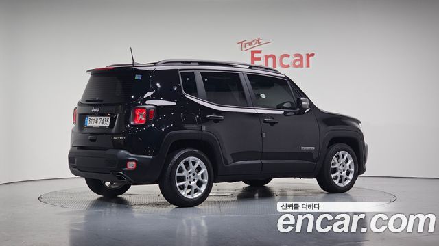 Jeep Renegade 2.4 Limited - фото 0