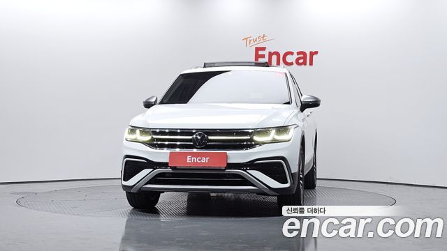 Volkswagen Tiguan 2.0 TSI Prestige - фото 2