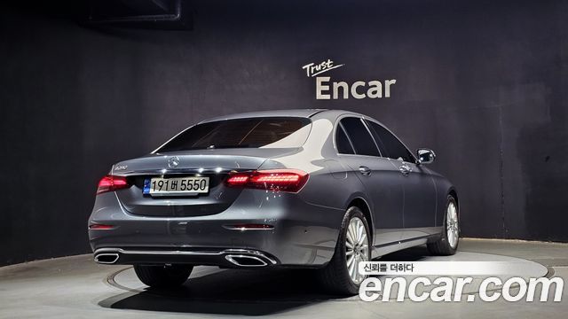 Mercedes-Benz E-Class W213 E250 Exclusive - фото 1