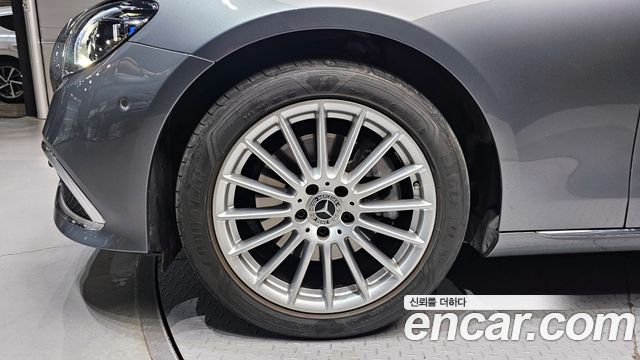 Mercedes-Benz E-Class W213 E250 Exclusive - фото 4