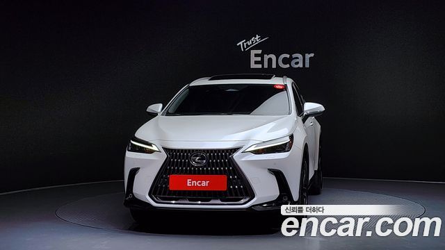 Lexus NX 2-го поколения Premium - фото 2