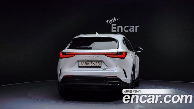 Lexus NX 2-го поколения Premium - фото 3