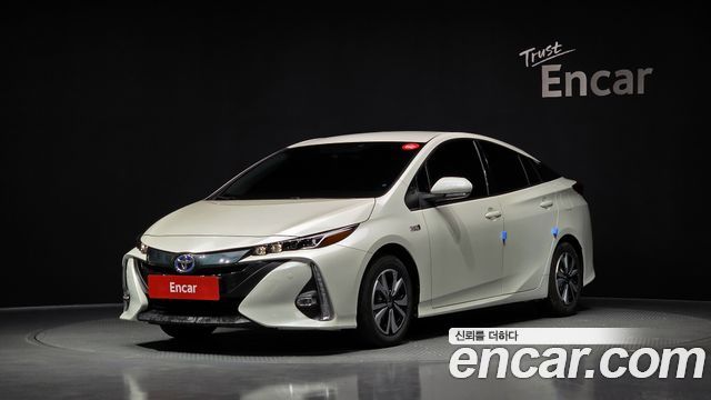 Toyota Prius 1.8 - фото 0