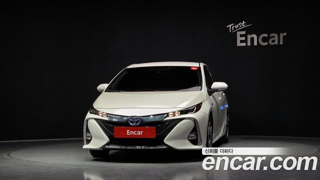 Toyota Prius 1.8 - фото 2