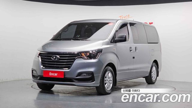 Hyundai Starex Новый Van 5-Seater Modern - фото 1