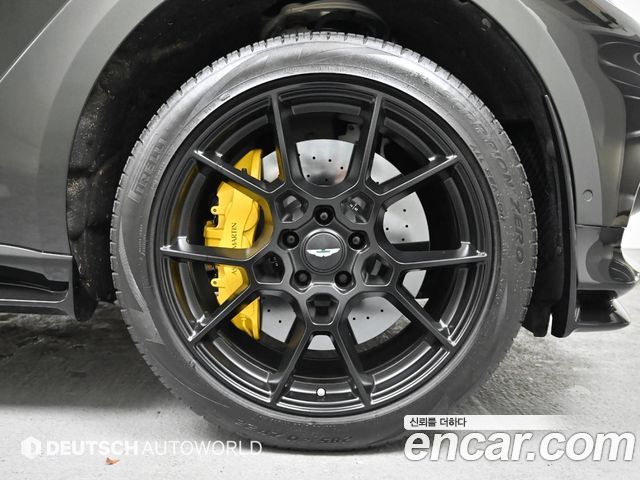 Aston Martin DBX 4.0 V8 707 - фото 4