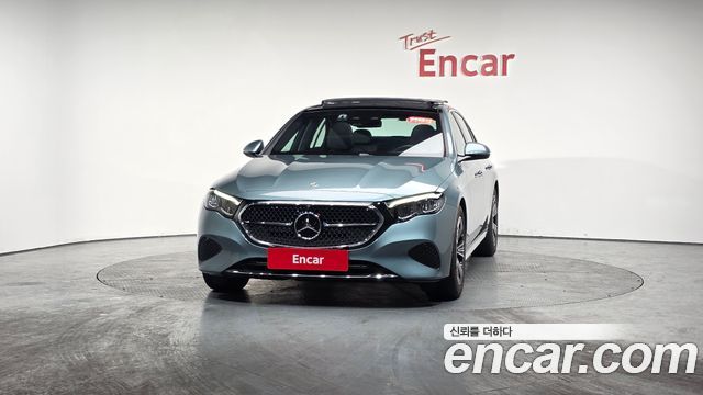 Mercedes-Benz E-Class W214 E200 Avantgarde - фото 1