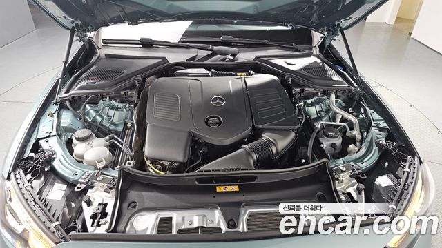 Mercedes-Benz E-Class W214 E200 Avantgarde - фото 4