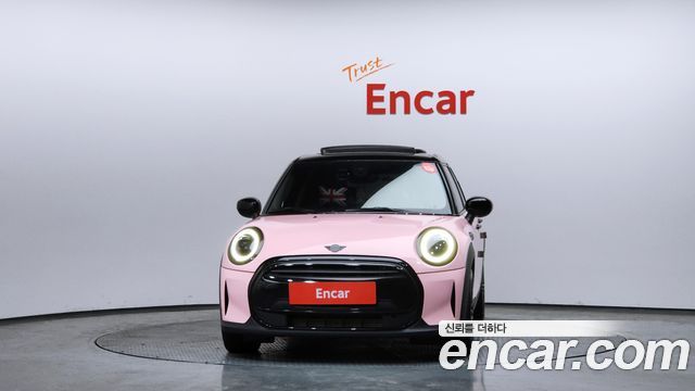 Mini Cooper 5-Door Classic Plus 3rd - фото 2