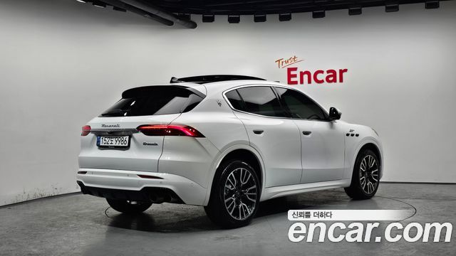 Maserati Grecale 2.0 AWD GT - фото 1