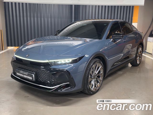 Toyota Crown 2.5 4WD Hybrid - фото 0