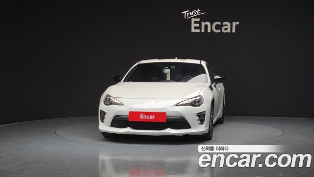 Toyota 86 2.0 - фото 2