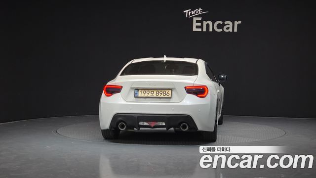 Toyota 86 2.0 - фото 3