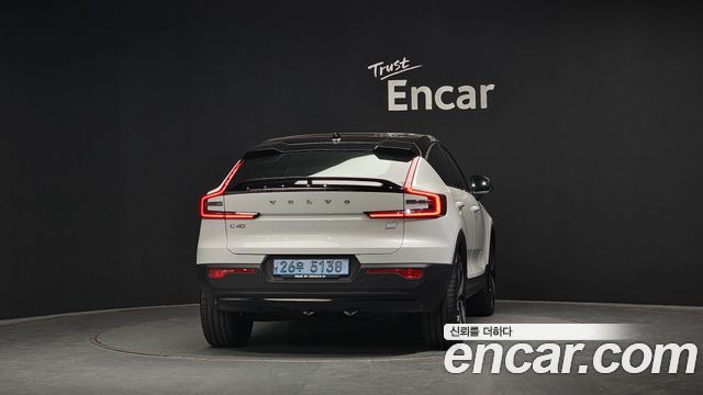 Volvo C40 Twin Ultimate - фото 3