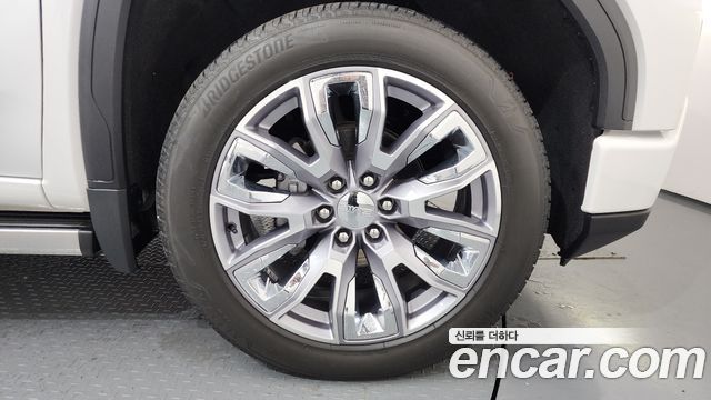 GMC Sierra Denali - фото 4
