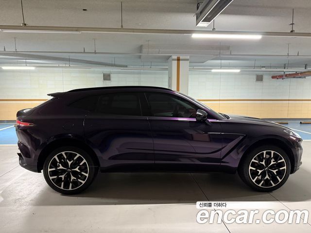 Aston Martin DBX 4.0 V8 - фото 3