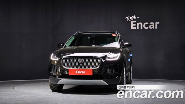 Jaguar E-PACE P250 SE - фото 2