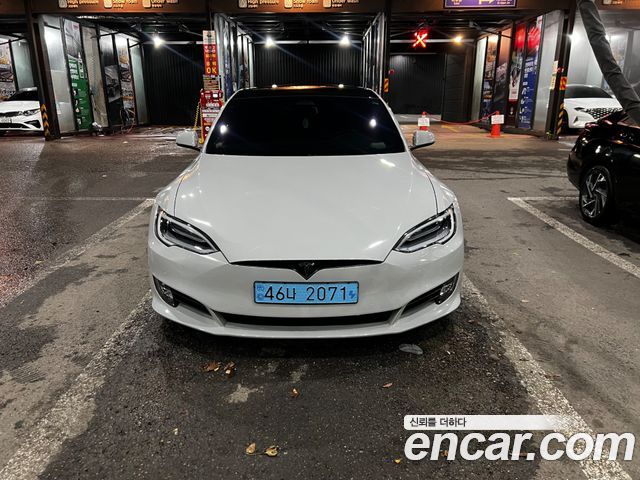 Tesla Model S 75D - фото 0