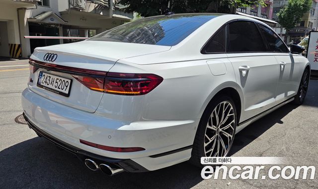 Audi S8 D5 4.0 TFSI Quattro LWB - фото 1