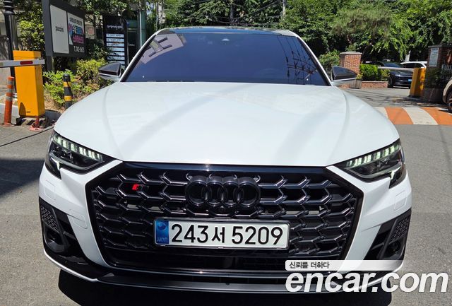 Audi S8 D5 4.0 TFSI Quattro LWB - фото 2