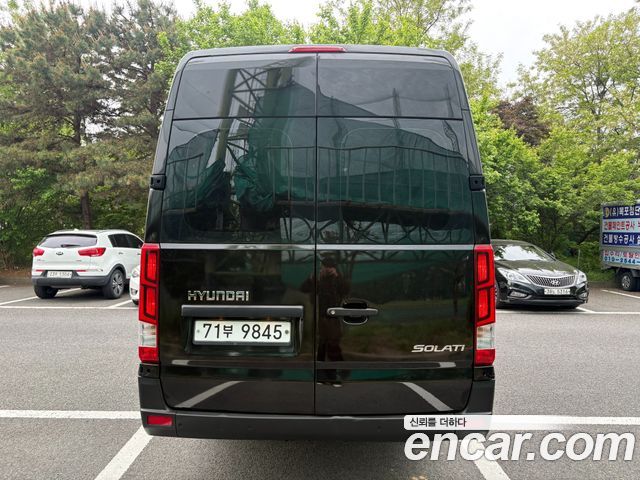 Hyundai Solati 15-seater Luxury - фото 3