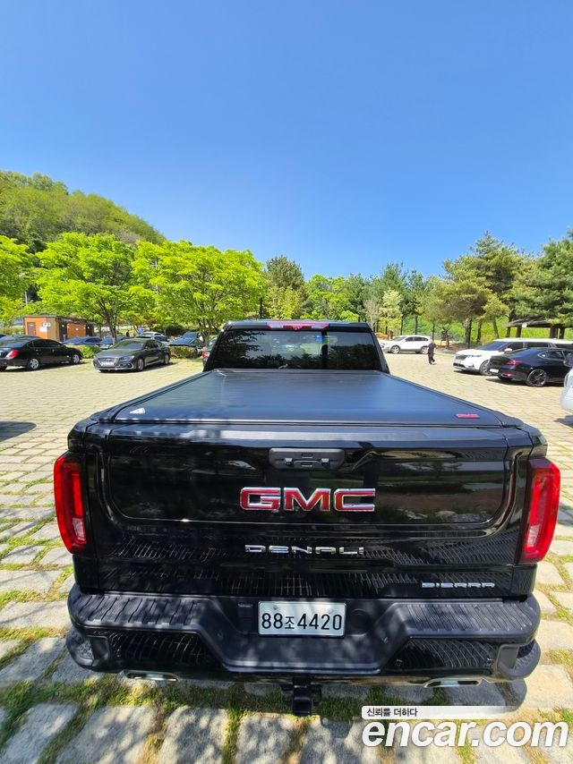 GMC Sierra Denali - фото 3