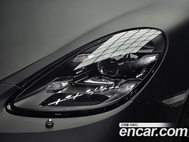 Porsche 718 2.0 - фото 4
