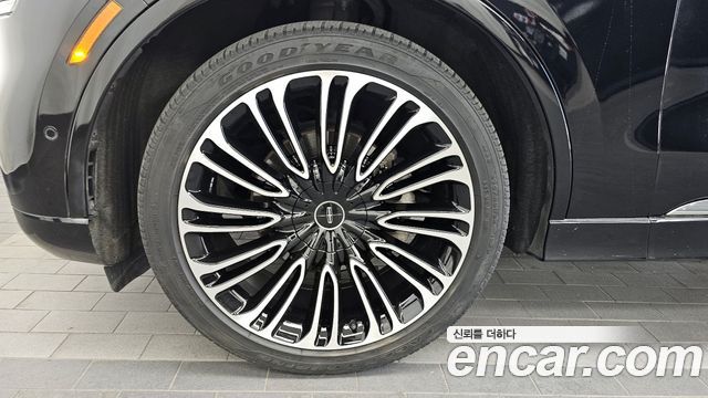 Lincoln Aviator 2-го поколения 3.0 Black Label AWD - фото 4