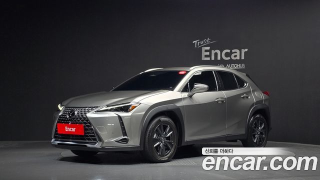 Lexus UX 2.0 2WD - фото 0