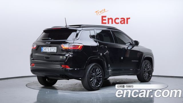 Jeep Compass 2-го поколения S2.4 AWD - фото 1