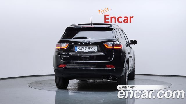 Jeep Compass 2-го поколения S2.4 AWD - фото 3