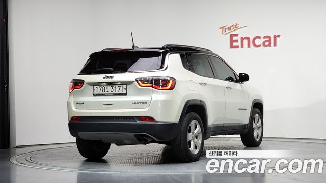 Jeep Compass 2-го поколения 2.4 Limitied AWD - фото 1
