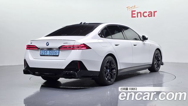 BMW i5 G60 eDrive 40 M Sport Pro - фото 1