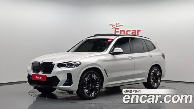 BMW iX3 M Sports - фото 0