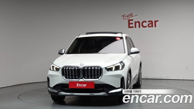 BMW iX1 U11 xDrive 30 xLine - фото 2