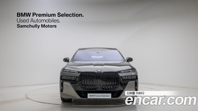 BMW i7 G70 xDrive 60 M Sport Individual - фото 1