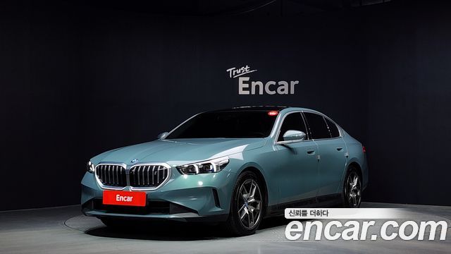 BMW i5 G60 eDrive 40 - фото 0
