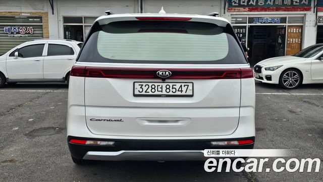 Kia Carnival 4-го поколения 9-Seater Noblesse - фото 4