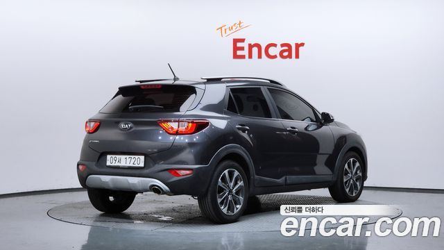 Kia Stonic 1.4 Trendy - фото 1